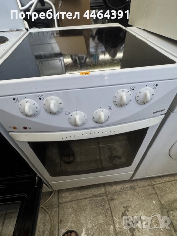 Готварска печка обикновенни котлони INDESIT , снимка 5 - Печки, фурни - 55962373