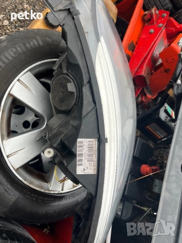 Продавам десен фар за Рено Каптиев 2017, снимка 3 - Аксесоари и консумативи - 52856139