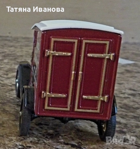 Ford Model T Van "Royal Laundry", снимка 4 - Колекции - 51741660