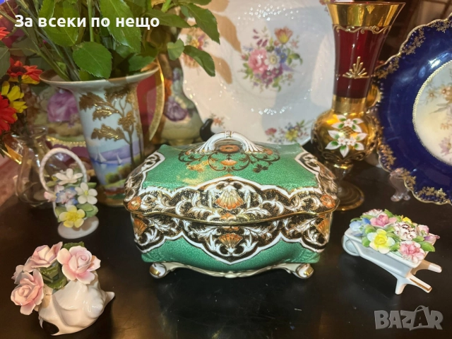 Circa 1908 “ Императорската кутия” невероятно красив и грандиозен съд на четири крака Код P1657, снимка 15 - Декорация за дома - 52932911