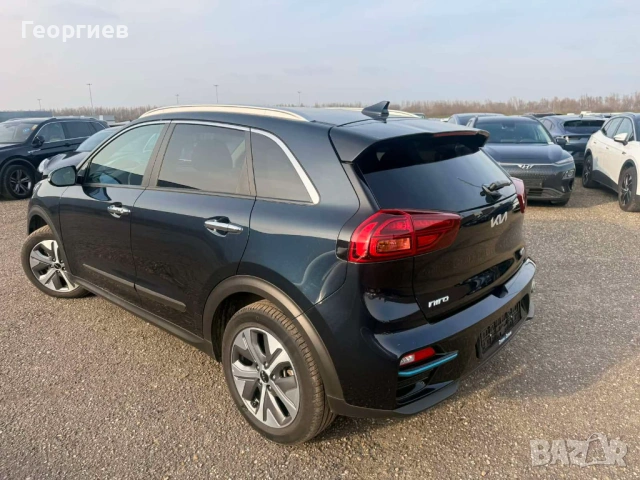 KIA e-Niro EV 64kWh ExecutiveLine+ full electric 204PS, снимка 3 - Автомобили и джипове - 53288578