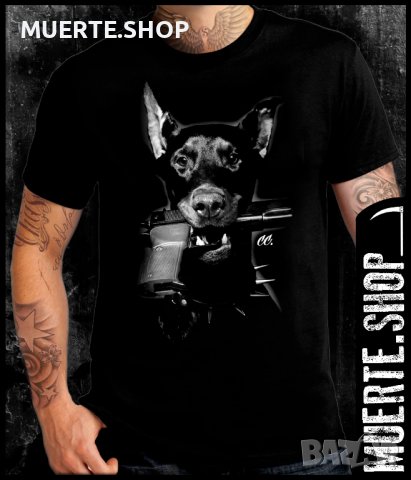 Черна тениска с щампа DOBERMAN