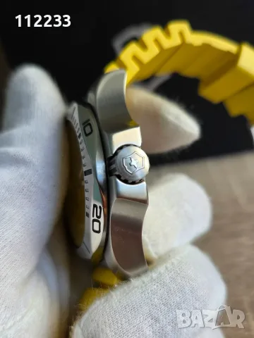 БАРТЕР Victorinox I.N.O.X Professional Diver Yellow, снимка 10 - Мъжки - 55077753