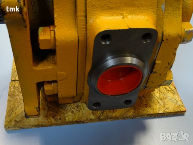 Хидравлична помпа за булдозер Komatsu Hydraulic pump for Bulldozer D85C-1/D155A-1, снимка 7 - Резервни части за машини - 42364775