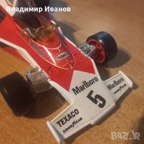 Продавам колекционерска кола Mclaren M32B F1, снимка 1 - Колекции - 49028444