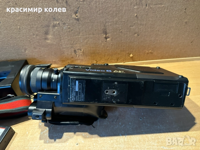  видеокамера "Sony CCD-V8AF Camcorder - Black", снимка 14 - Камери - 52670956