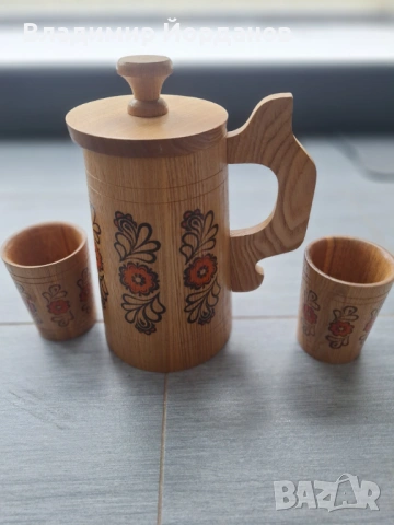 Уникална дървена кана 2 литра комплект с дървени чаши и похлупак, снимка 3 - Други - 53327917