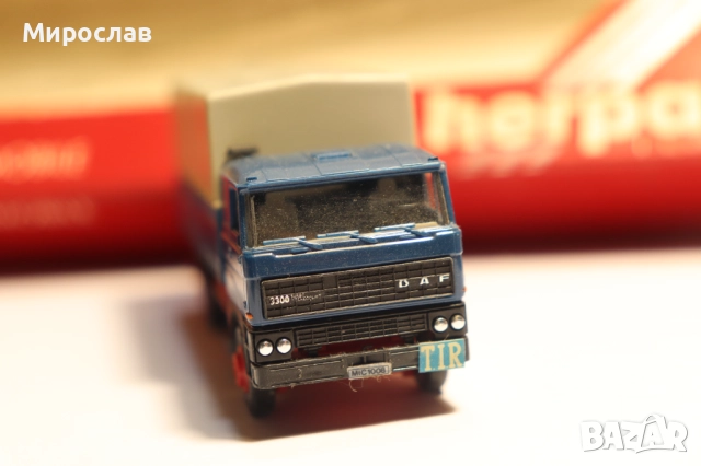 HERPA H0 1/87 ДАФ DAF КАМИОН МОДЕЛ ВЛЕКАЧ TIR, снимка 5 - Колекции - 52636192