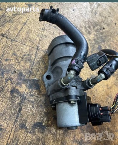 Toyota avensis verso 2005година 2.0d4d EGR Клапан, снимка 5 - Части - 40611246