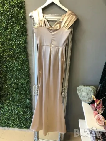 дълга сатенена рокля , снимка 3 - Рокли - 50427692