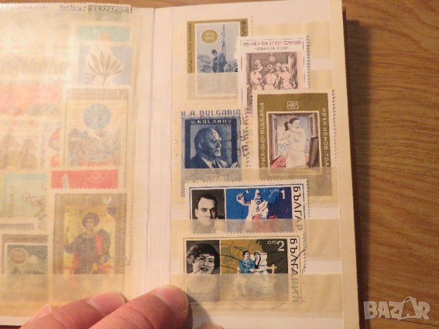 Колекция от 150 стари пощенски марки - кафява корица - птици, кучета, цветя, красиви местности, снимка 12 - Филателия - 40792317
