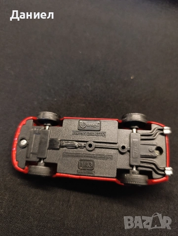 Количка Burago Ferrari 250 gto, снимка 4 - Колекции - 53482361