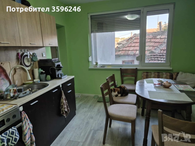 Къща в тих и спокоен район, снимка 2 - Къщи - 52079777