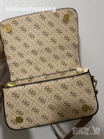 **НОВИ** Чанти GUESS в 2 различни цвята с регулируеми дръжки, снимка 4 - Чанти - 52856303