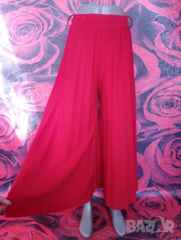 Ярко червен широк панталон плисе с висока талия М