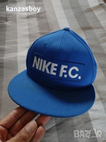 Nike F.C - страхотна шапка , снимка 3 - Шапки - 41480102