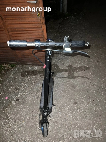 Електрическа тротинетка Segway Ninebot със зарядно, снимка 3 - Друга електроника - 52951398