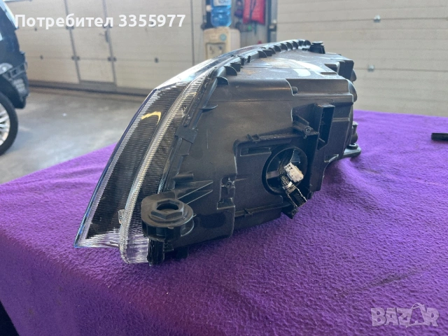 Фар шкода октавия десен skoda octavia ksenon, снимка 2 - Части - 53106413