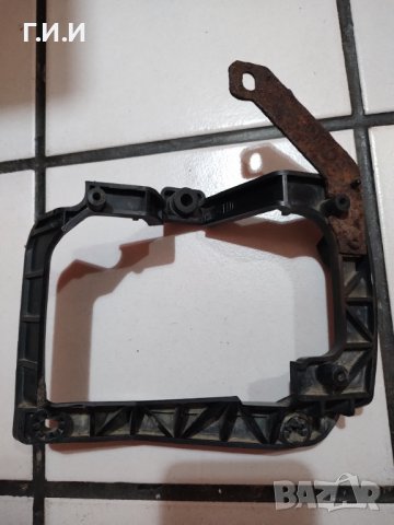 Стойка халоген Мазда Демио 