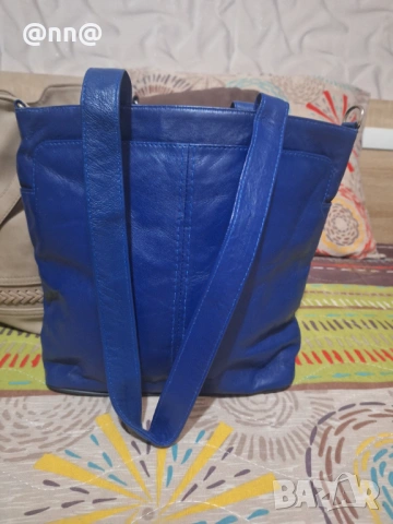 Синя чанта от естествена кожа , снимка 2 - Чанти - 53363980