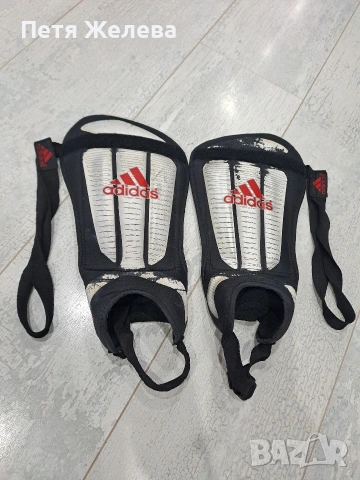 Футболни протектори ADIDAS 