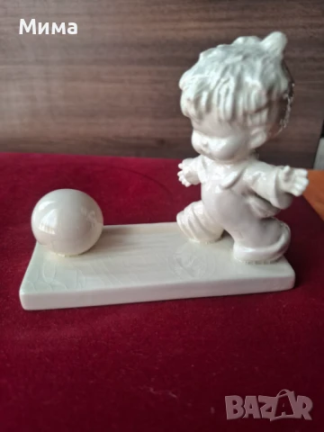 Две фигурки на Goebel Hummel , снимка 3 - Фигурки - 50634931