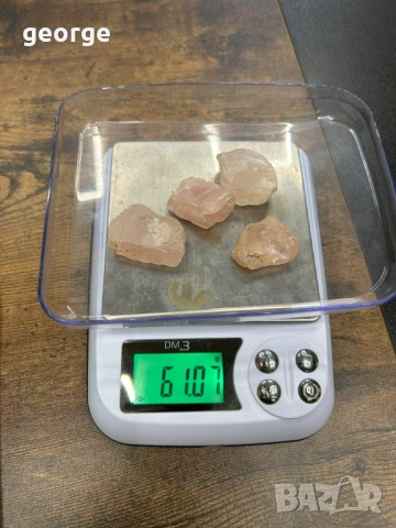 Розов кварц - необработен : произход Мозамбик - 61 грама