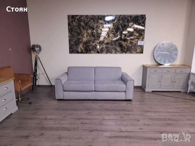 Италиански светло сив диван тройка от плат с функция сън