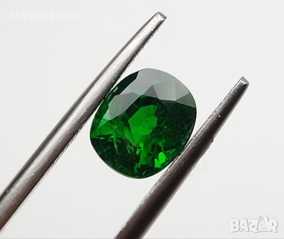 Сияещ Цаворит гранат в най-добрия зелен цвят 1.38кт! Нов!, снимка 8 - Други - 52786897