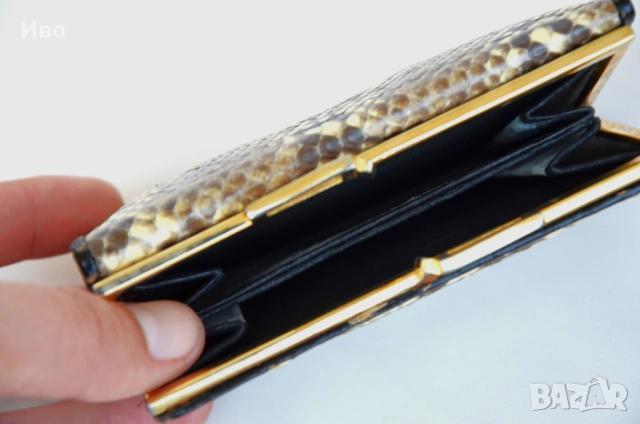 Луксозно дамско портмоне от естествена кожа на питон, снимка 13 - Портфейли, портмонета - 53815219