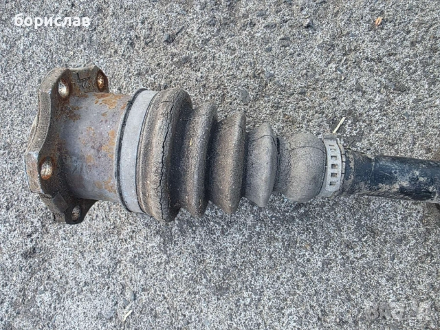 Лява полуоска за Фолксваген поло 6н2 , снимка 4 - Части - 52268300