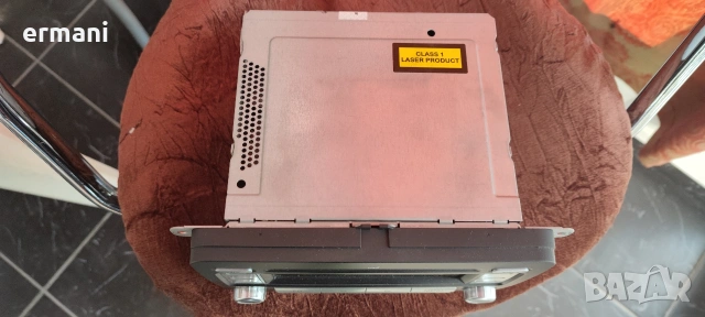 Радио и CD за пасат Б 6, снимка 2 - Аксесоари и консумативи - 53093642