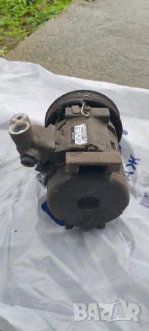 компресор климатик Rav 4, снимка 4 - Части - 52893457
