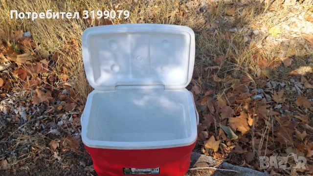 Хладилна чанта кутия Igloo 28 литра, снимка 2 - Хладилни чанти - 51602605