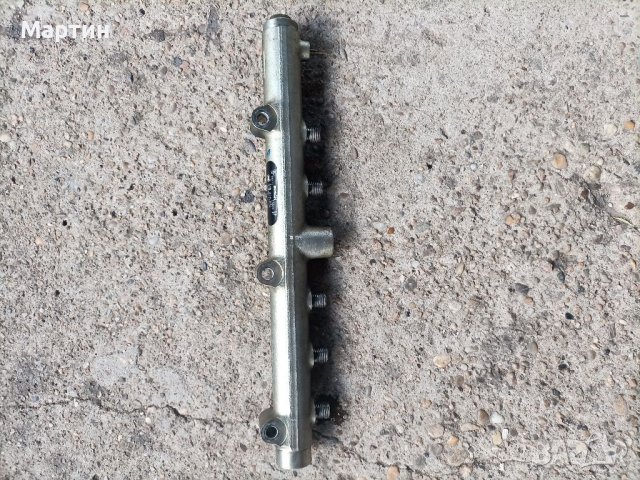 Горивна рейка за Kia Sorento - Киа Соренто - дизел 2.5 CRDI 16 V - 140 к.с., снимка 6 - Части - 41641908