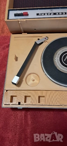 Ретро грамофон , снимка 12 - Антикварни и старинни предмети - 50978973