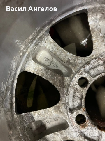 Резервна джипова гума с джанта за Toyota , снимка 7 - Гуми и джанти - 53818057