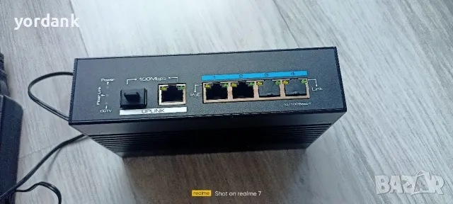 Индустриален PoE switch Utepo UTP7204e