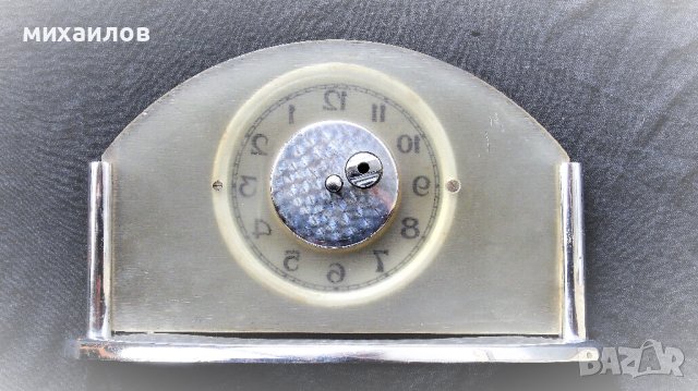 Настолен часовник СССР, снимка 3 - Антикварни и старинни предмети - 42211368