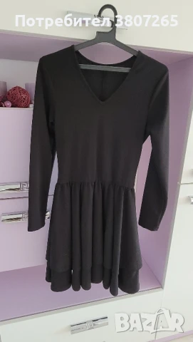 Стилна черна рокля