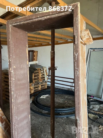 Интериорна врата от дърво с каса, снимка 2 - Интериорни врати - 50713138