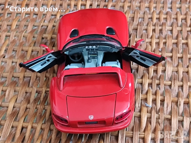 КАБРИОЛЕТО РОУДСТЪР СПОРТЕН АВТОМОБИЛ 1:18 , снимка 3 - Други ценни предмети - 51433433