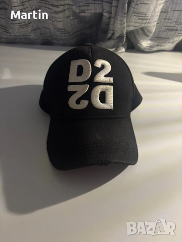 Шапка dsquared2  