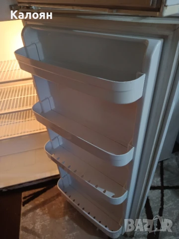 Хладилник с фризер и фризер, снимка 3 - Хладилници - 51202542