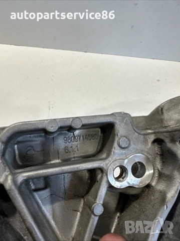 Държач Конзола за Алтернатор за Peugeot 3008 1.2T 65000 км (2022 9809714680, снимка 2 - Части - 53568613