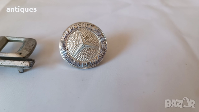 Емблема за Мерцедес / Mercedes - предна (W124, 300D), снимка 1