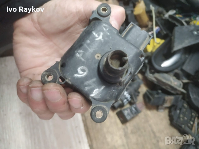 Моторче за управление на клапата за парно Fiat , Alfa 0132801124, снимка 3 - Части - 53666453