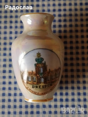 стара малка ваза Цвингер Дрезден , снимка 2 - Рокли - 39596625