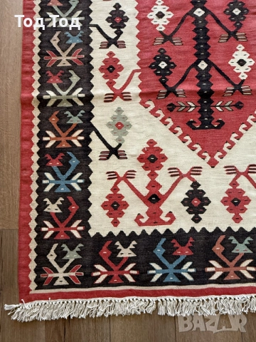 Чипровски килим Медальон , снимка 2 - Килими - 55720275
