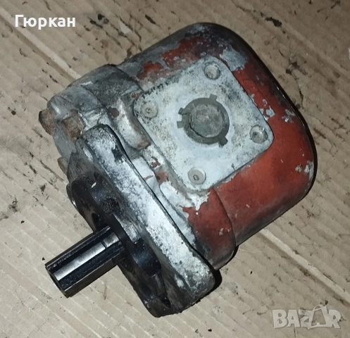 Хидравлична Помпа 